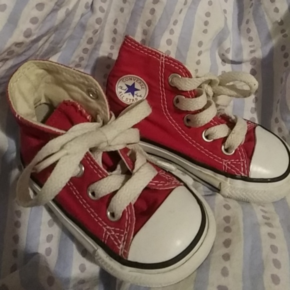 Converse Other - 5 for $25.00 Little kid size 4 Converse